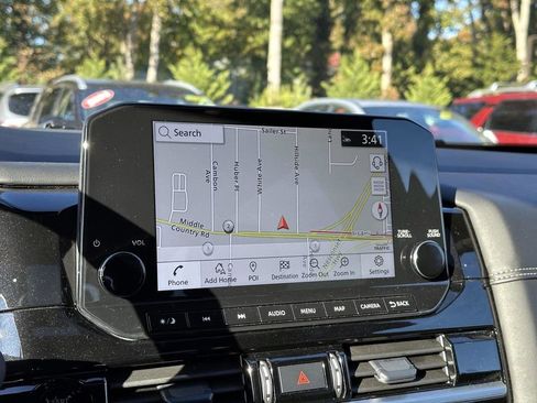 Certified 2025 Nissan Pathfinder Platinum w/ Cargo Package image 29