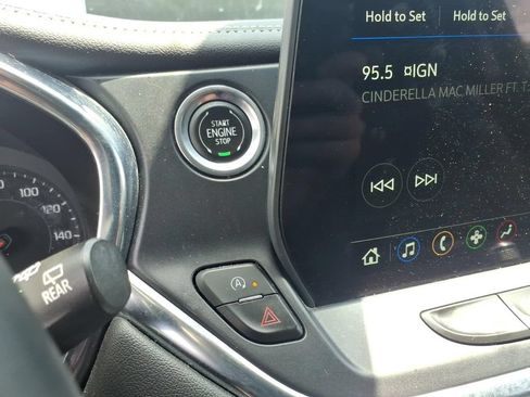 Used 2023 Chevrolet Blazer LT FWD image 23