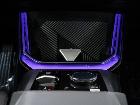 Used 2025 BMW X3 xDrive30i w/ Premium Package image 14