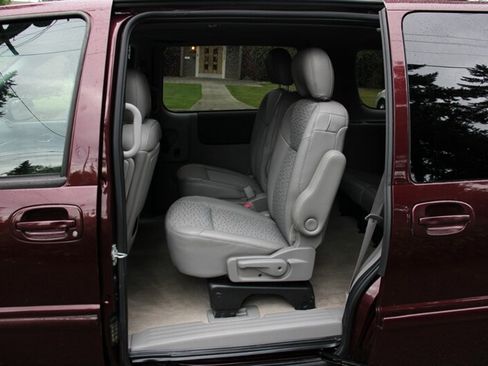 Used 2007 Chevrolet Uplander LT image 14