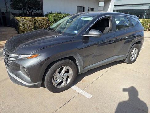 Certified 2024 Hyundai Tucson SE image 1