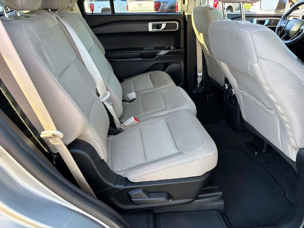 Used 2021 Ford Explorer 4WD image 15