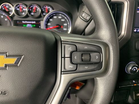 Used 2022 Chevrolet Silverado 1500 Custom w/ Safety Confidence Package AWD/4WD image 18