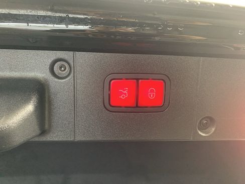 Used 2012 Mercedes-Benz S 550 image 37