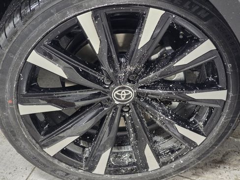 New 2026 Toyota Crown Platinum image 12