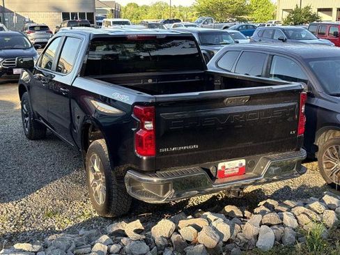 Used 2023 Chevrolet Silverado 1500 LT AWD/4WD image 5