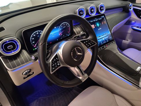 Certified 2023 Mercedes-Benz GLC 300 4MATIC image 4