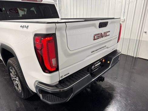 Used 2024 GMC Sierra 1500 SLT AWD/4WD image 44
