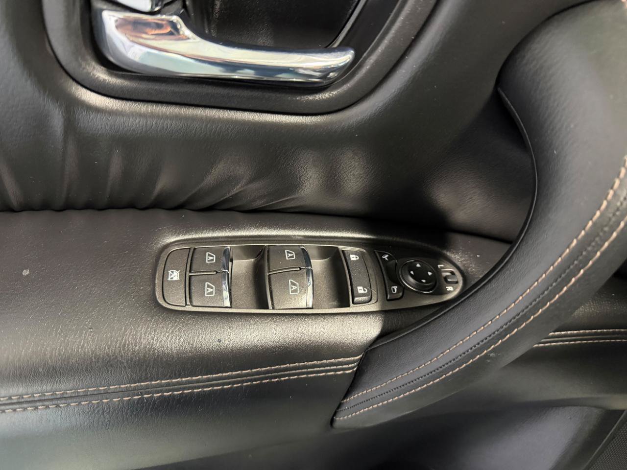 Used 2024 Nissan Armada Platinum w/ Captain's Chairs Package AWD/4WD image 13