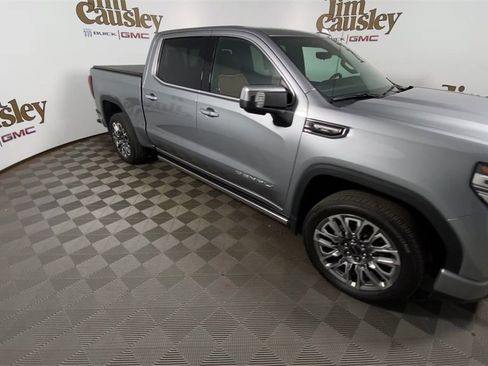 Used 2024 GMC Sierra 1500 Denali Ultimate image 2
