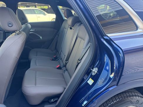 Used 2025 Audi Q5 Premium w/ Convenience Package AWD/4WD image 14