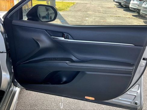 Used 2023 Toyota Camry XSE FWD image 23