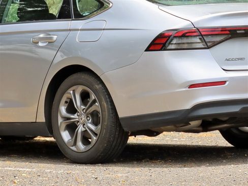 Used 2024 Honda Accord EX image 8
