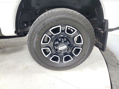 Used 2025 Ford F250 Platinum image 48