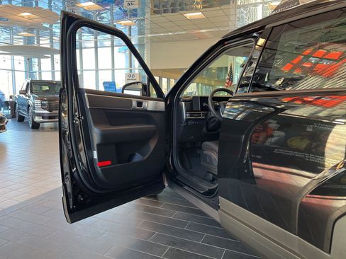 New 2026 Hyundai Santa Fe SE image 16