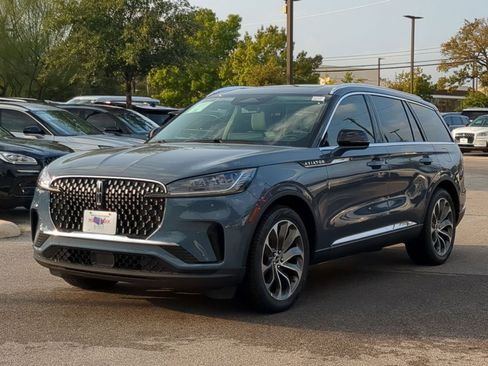 New 2026 Lincoln Aviator 2WD image 7