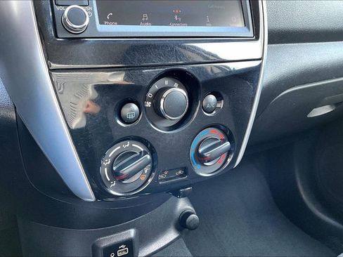 Used 2019 Nissan Versa SV w/ SV Special Edition Package image 15