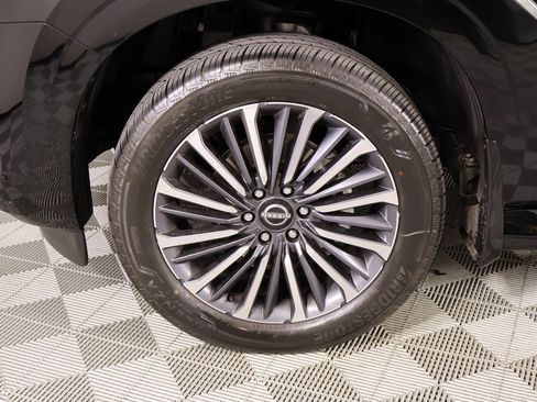 Used 2025 Nissan Armada Platinum Reserve image 19