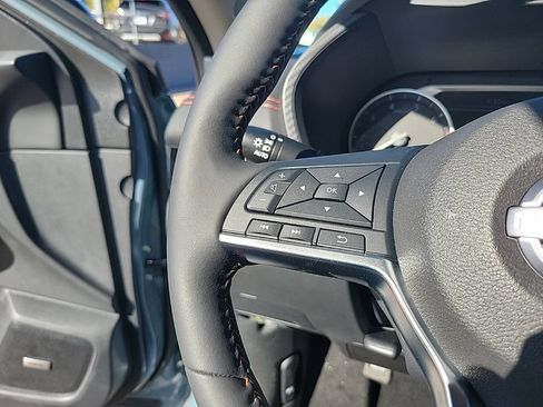 New 2025 Nissan Sentra SR w/ SR Premium Package FWD image 22
