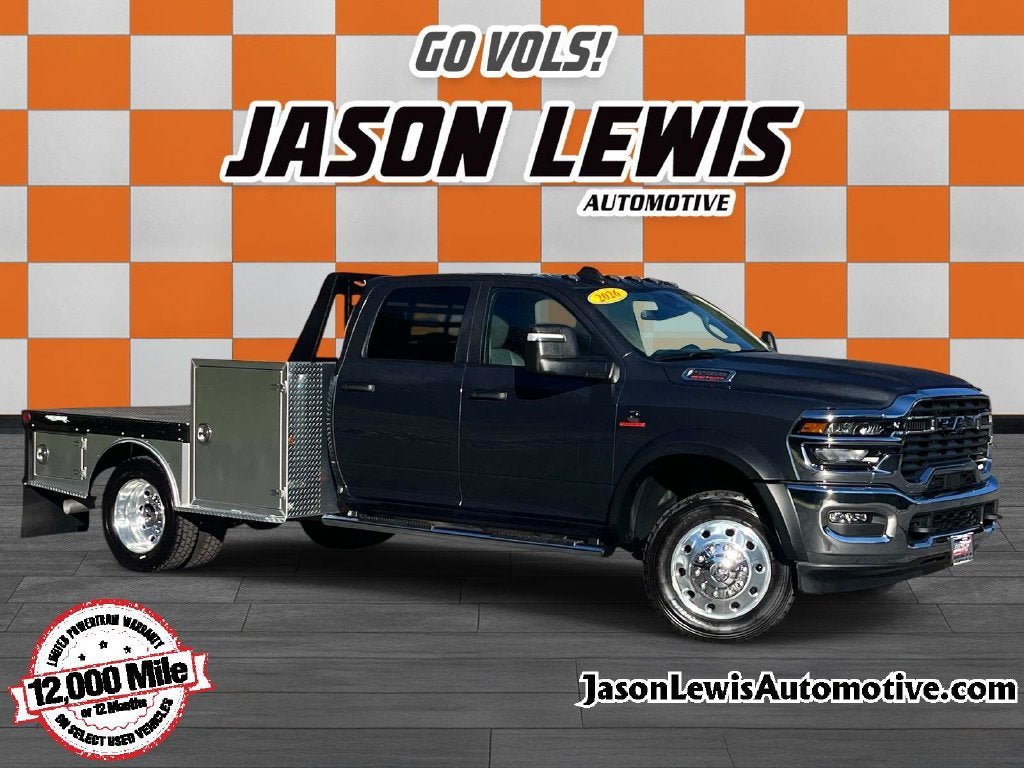 Used 2026 RAM 5500 Tradesman AWD/4WD image 1