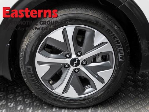 Used 2022 Kia Niro EX w/ Cold Weather Package image 30