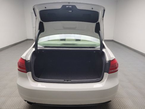 Used 2015 Volkswagen Passat 1.8T SE FWD image 29