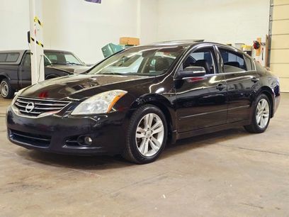 Used 2010 Nissan Altima 3.5 SR w/ Premium Pkg