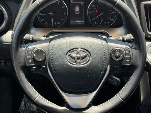 Used 2016 Toyota RAV4 Limited FWD image 12