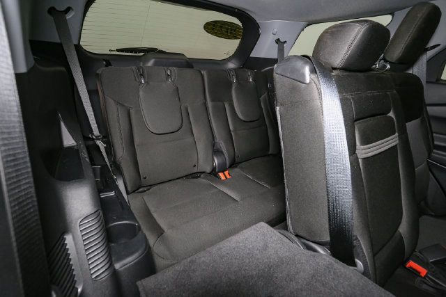 Used 2023 Ford Explorer XLT AWD/4WD image 20