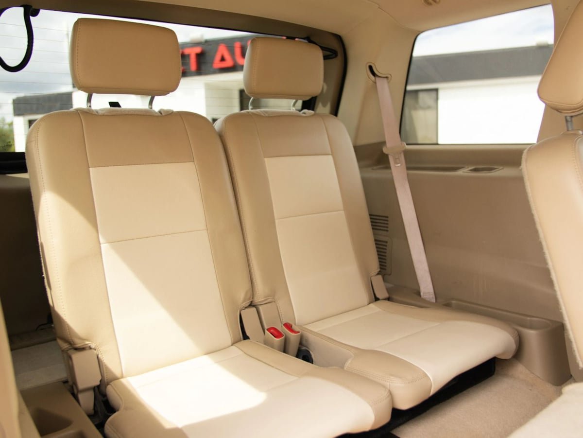 Used 2010 Ford Explorer Eddie Bauer RWD image 27