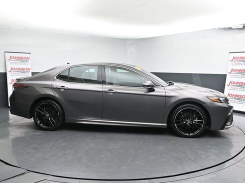 Used 2023 Toyota Camry XSE image 9