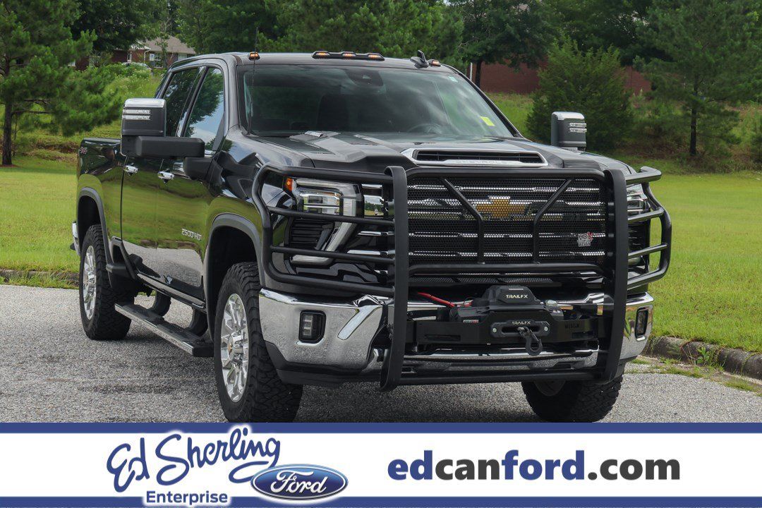 Used 2024 Chevrolet Silverado 2500 LTZ w/ LTZ Convenience Package AWD/4WD image 1
