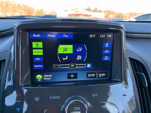 Used 2014 Chevrolet Volt Premium w/ Premium Trim Package image 19