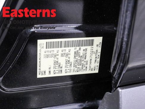 Used 2022 Nissan Rogue S image 32