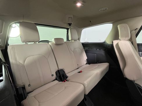 Used 2022 Ford Expedition Platinum AWD/4WD image 24