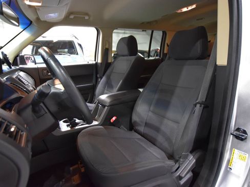 Used 2019 Ford Flex SE FWD image 26