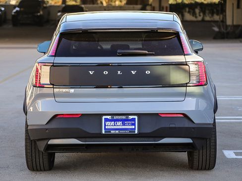 New 2026 Volvo EX30 Cross Country Ultra image 7