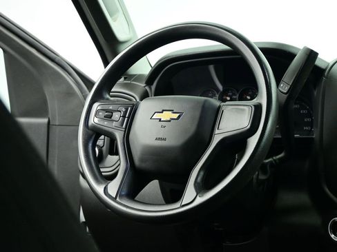 Used 2022 Chevrolet Silverado 1500 Custom image 11