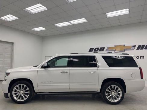 Used 2019 Chevrolet Suburban Premier w/ Premier Plus Edition image 8