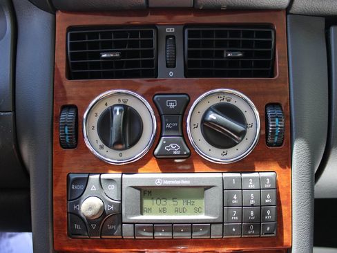 Used 2004 Mercedes-Benz SLK 320 image 18