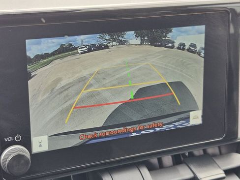 Used 2025 Toyota RAV4 XLE FWD image 19