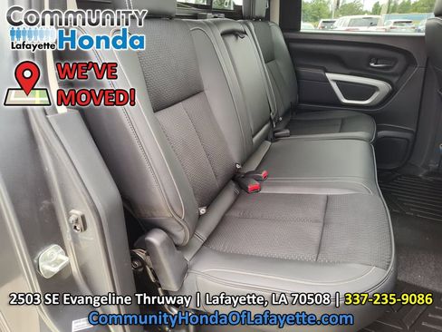 Used 2019 Nissan Titan PRO-4X AWD/4WD image 33