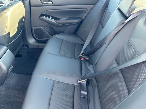 New 2025 Nissan Altima 2.5 SR image 22