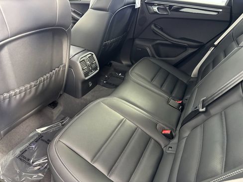 New 2026 Porsche Macan S image 14