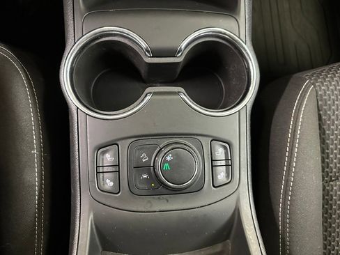 Certified 2022 GMC Terrain SLE w/ Driver Convenience Package image 15