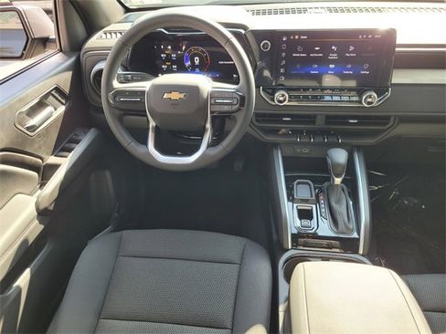 New 2025 Chevrolet Colorado LT image 12
