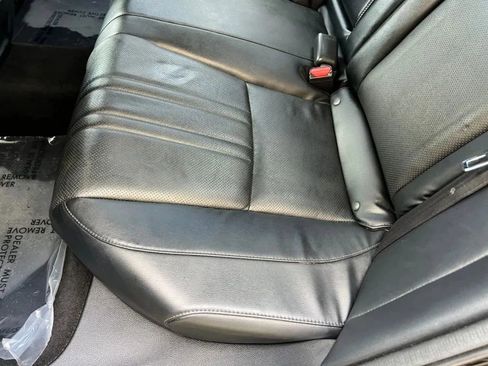 Used 2018 Honda Accord Touring image 22