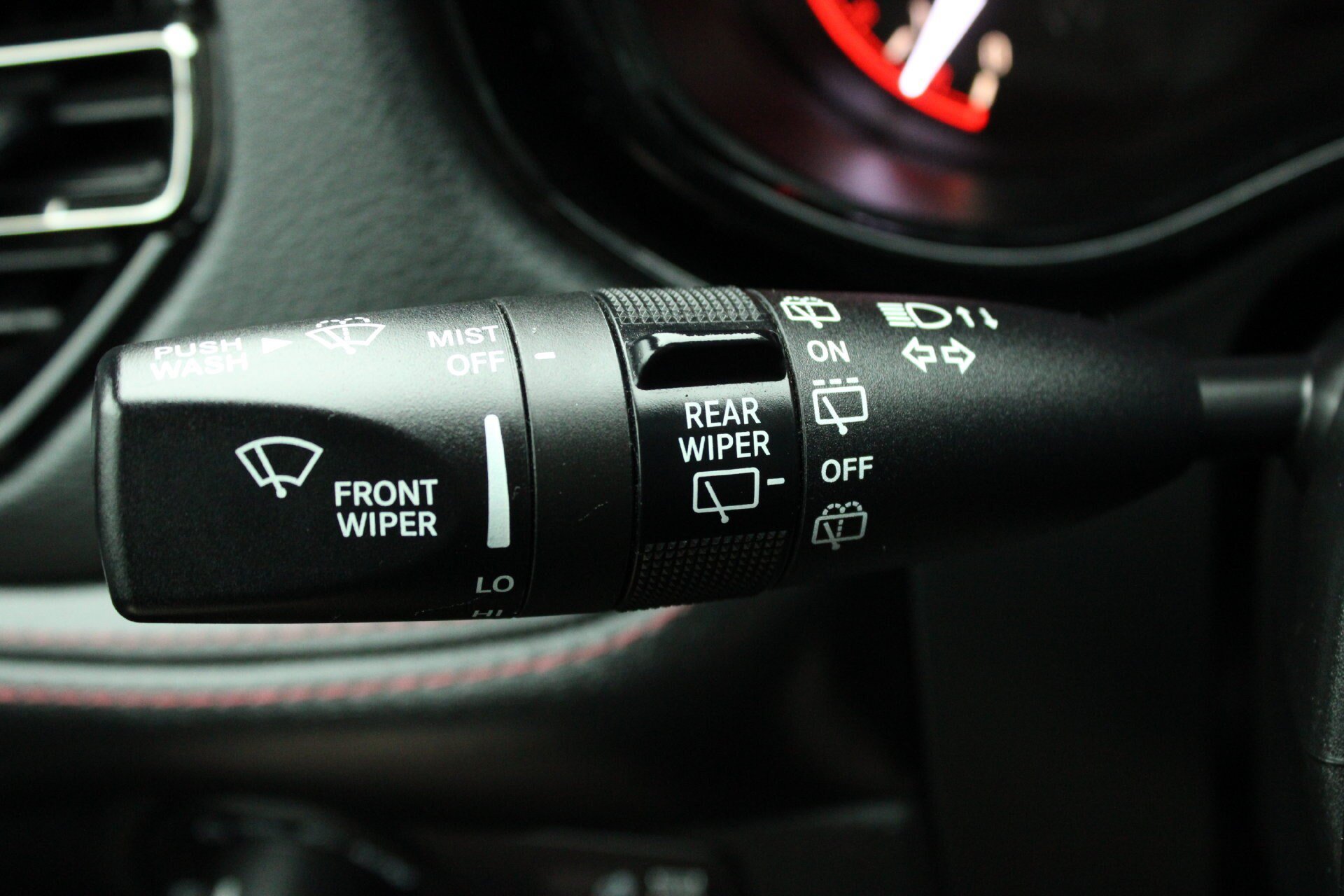 Used 2021 Dodge Durango R/T w/ Blacktop Package AWD/4WD image 36