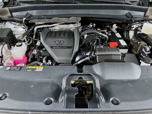 Used 2024 Toyota Grand Highlander Platinum image 32