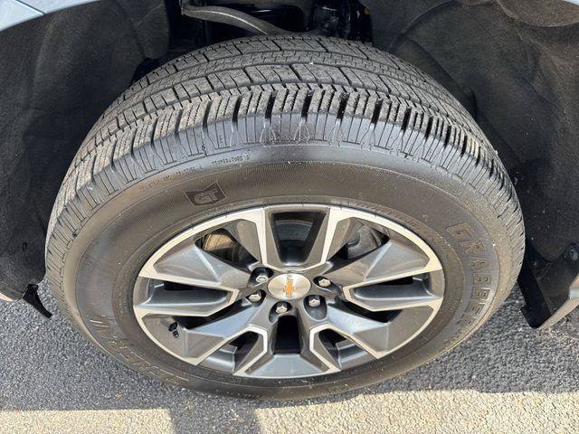 Used 2024 Chevrolet Silverado 1500 LT AWD/4WD image 37